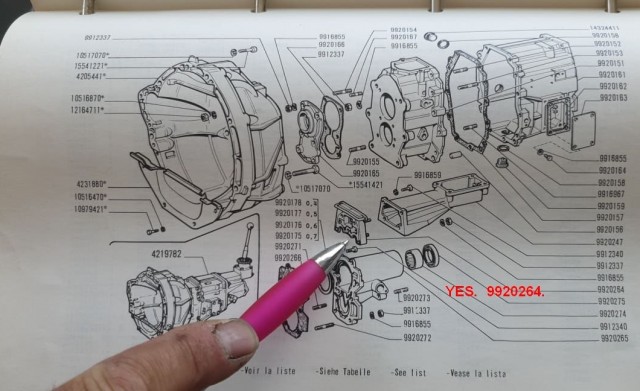 Rubber block ZF gearbox - 2.jpg